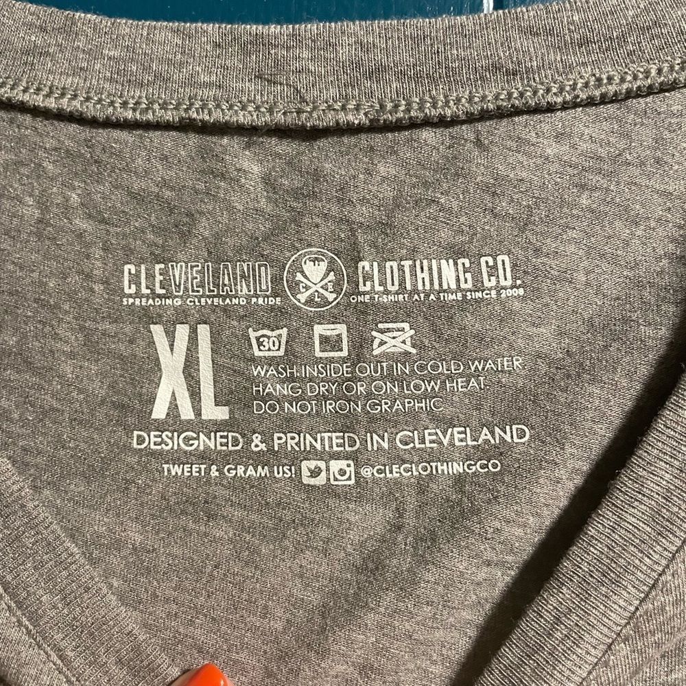 Cleveland Ohio Tee - Picture 2 of 3